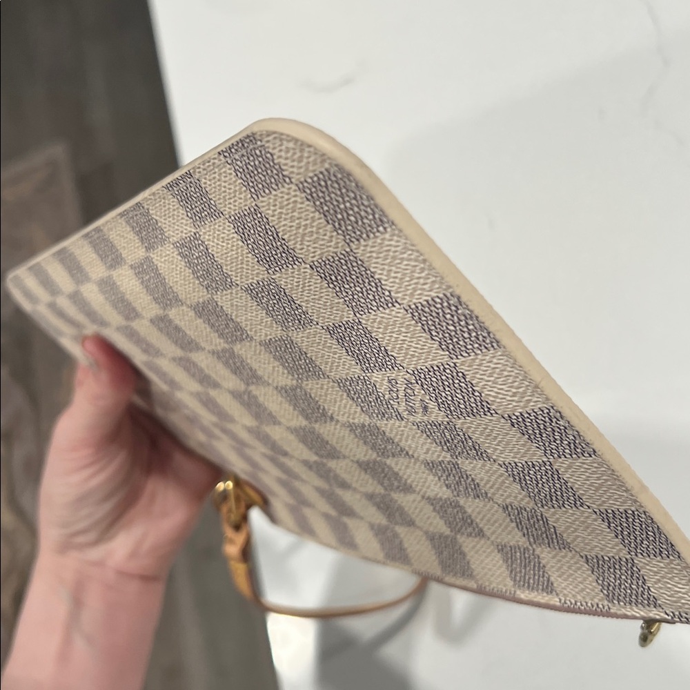 Louis Vuitton Damier Azur Neverfull Pouch - Picture 11 of 15